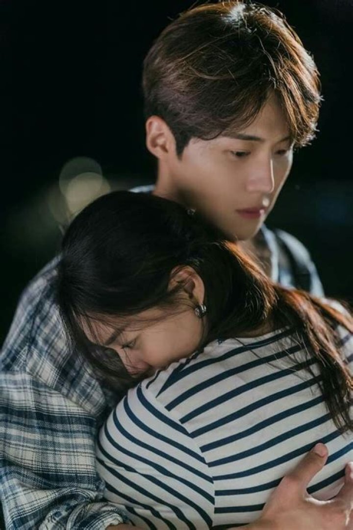 15 KDrama Couples That Turned Into Real Life Relationships