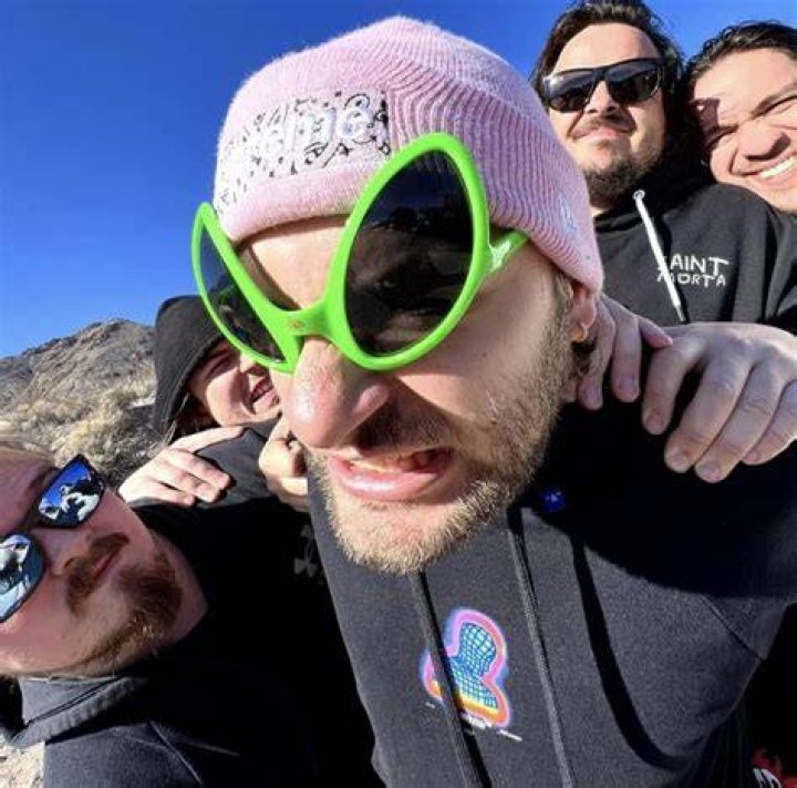 ༘₊&middot; ͟͟͞͞꒰ joshdub Green gang, Kevin hernandez, Beautiful men