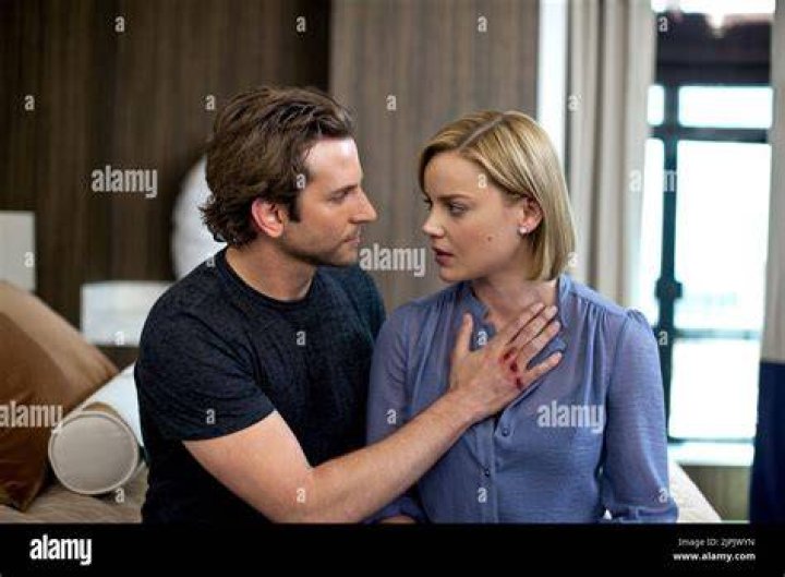 ABBIE CORNISH, BRADLEY COOPER, LIMITLESS, 2011 Stock Photo Alamy
