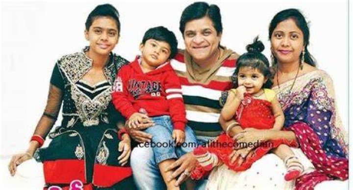 Ali Comedian Family Photos / Comedy actor ali family photos with wife