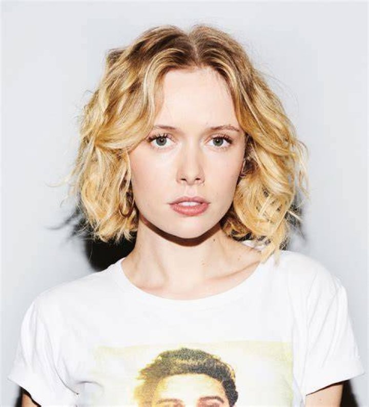Amelia Eve AdoroCinema