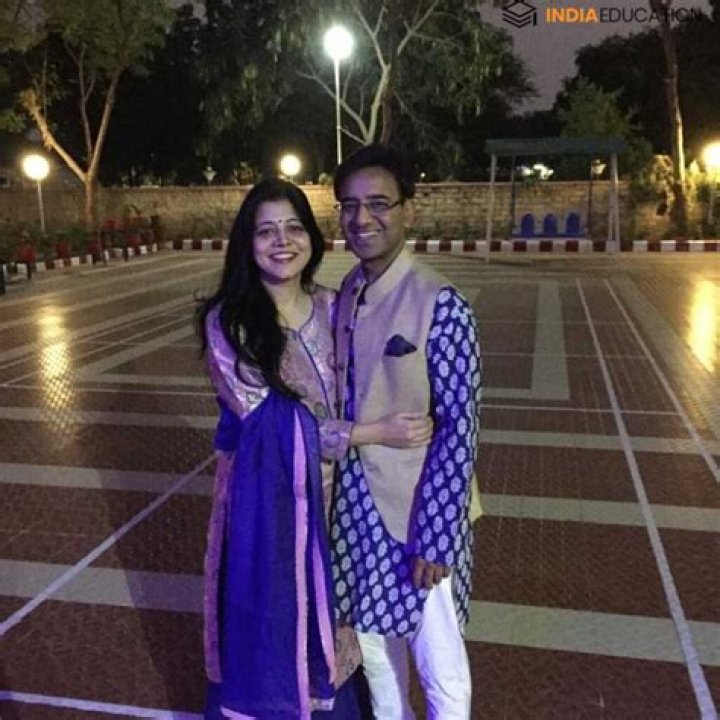 Amit Lodha Height, Age, Wife, Family, Biography & More &raquo; StarsUnfolded