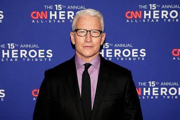 Anderson Cooper Announces He's Single and Has Split From Longtime