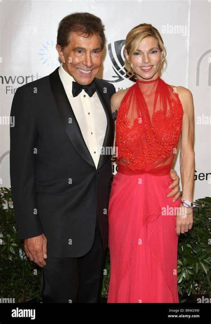Andrea Hissom and Steve Wynn pictured at SINATRA Dance With Me