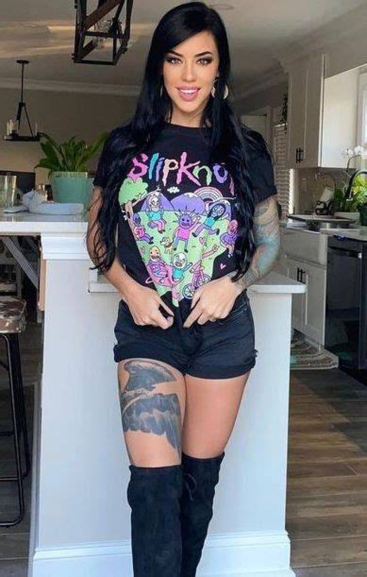 Apakah Alex Zedra orang Meksiko? Celebrity.fm Bintang Resmi 1