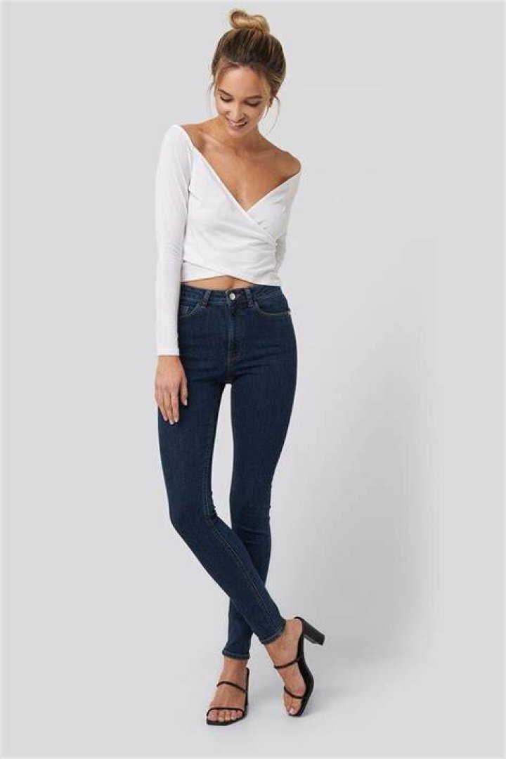 Bardot Wrap Front Crop Top Gr&uuml;n
