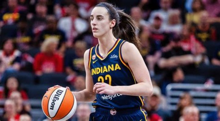 Caitlin Clark makes history while leading Iowa to Big Ten Tournament