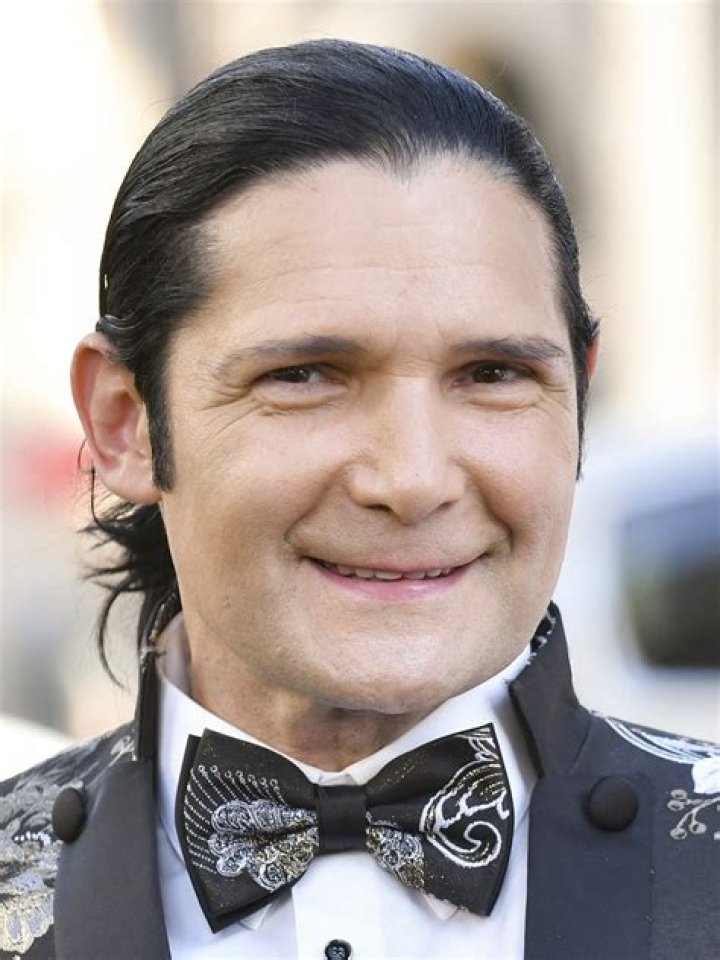 Corey Feldman's model wife towers over him at premiere Daily Mail Online