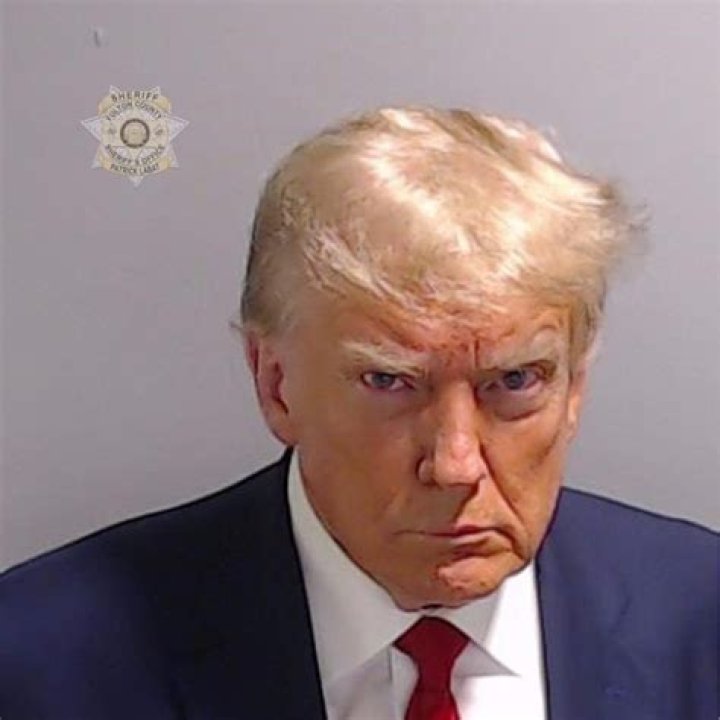Did Donald Trump get arrested? Viral images baffle