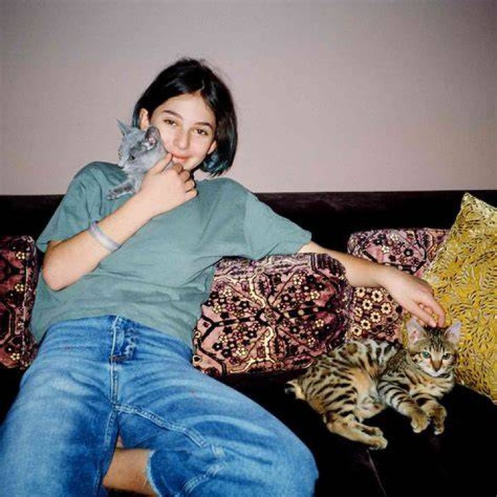 Discover Cleo Schwimmer: A Rising Star With Unforgettable Roles