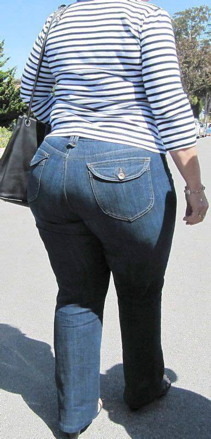 Discover The Secrets Of The "Big Booty Mom" Phenomenon