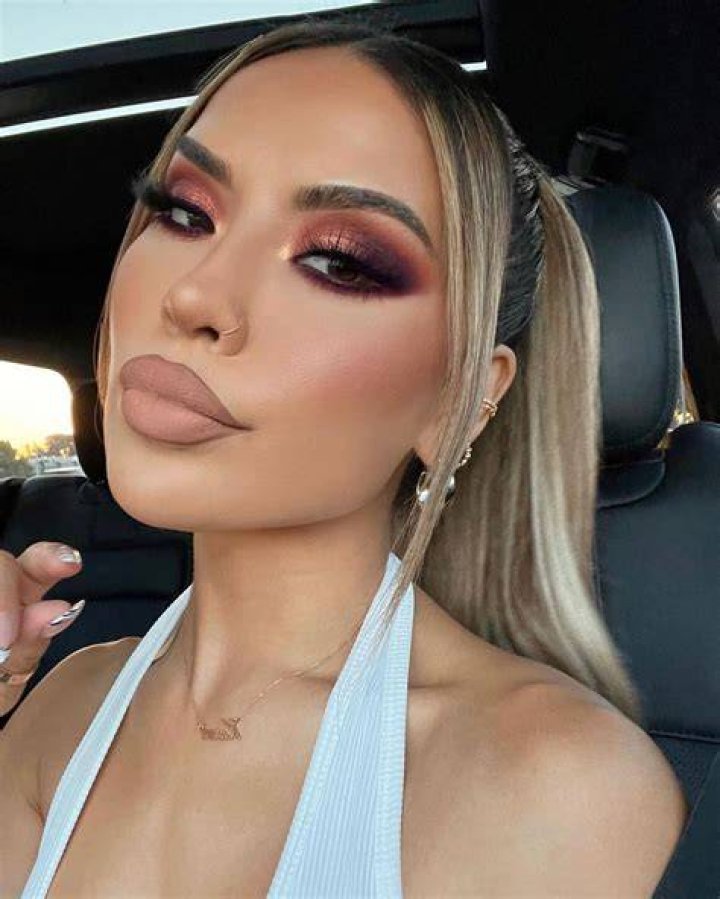 Dive Into The World Of Iluvsarahii Instagram