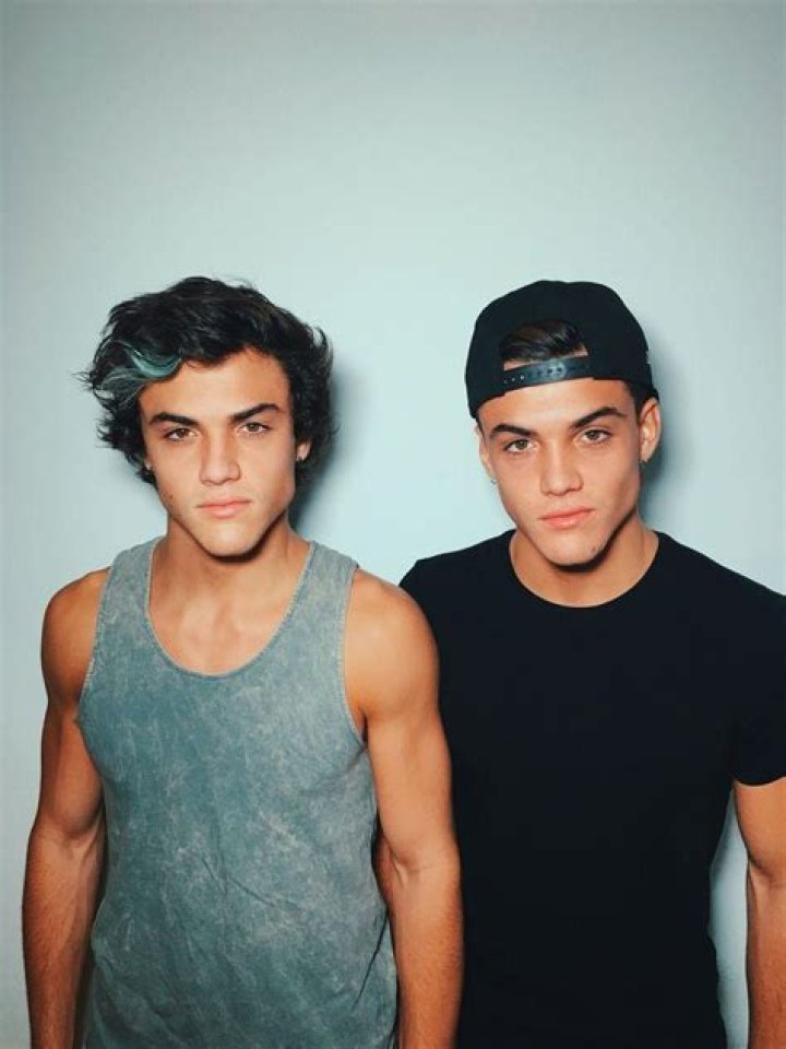 Dolan Twins Wallpaper, Dollan Twins, Grayson Dolan, Handsome Man, Matt