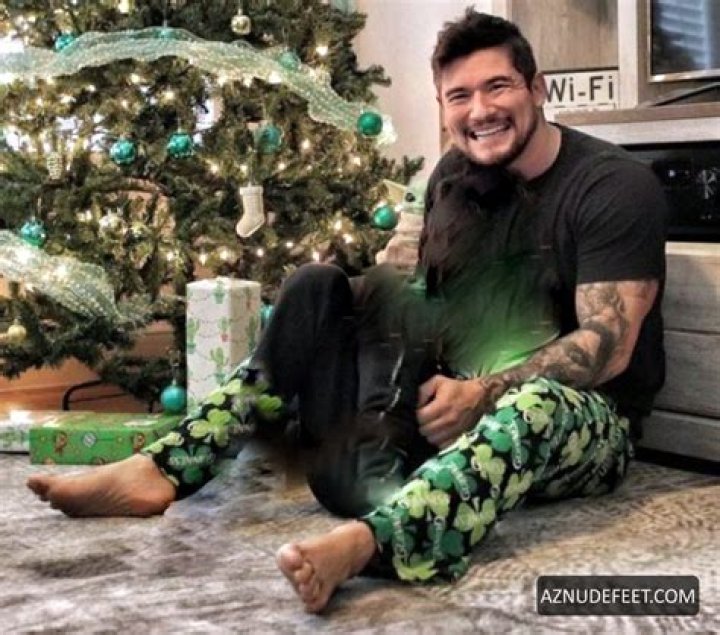 ELI CUEVAS Feet AZNudeFeet Men