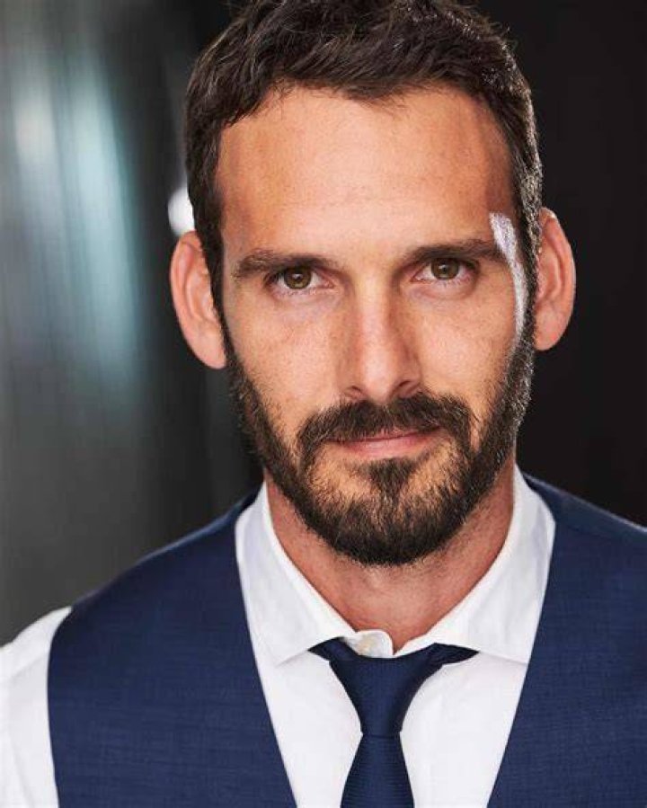 Eric Aragon Net Worth 2024 Wiki Bio, Married, Dating, Family, Height