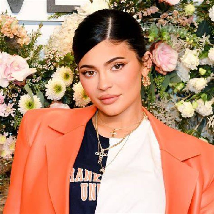 Fans Are Concerned About Kylie Jenner&rsquo;s &lsquo;Obvious Weight Loss&rsquo; After She Wears Skintight Bodysuit