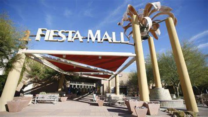 Fiesta Mall is closing 'I&rsquo;m sad about that'