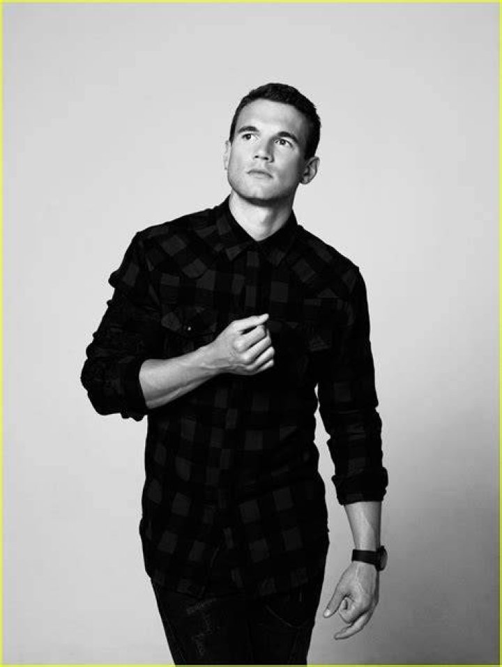 Get to Know Alex Russell with These 10 Fun Facts (Exclusive) Photo