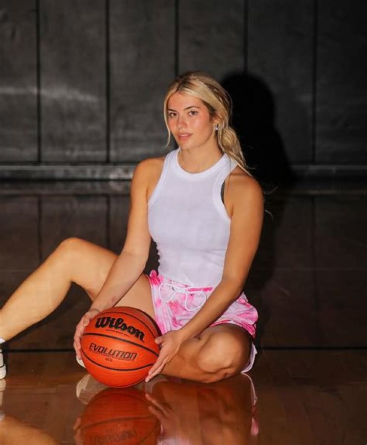 Hannah White Athletics