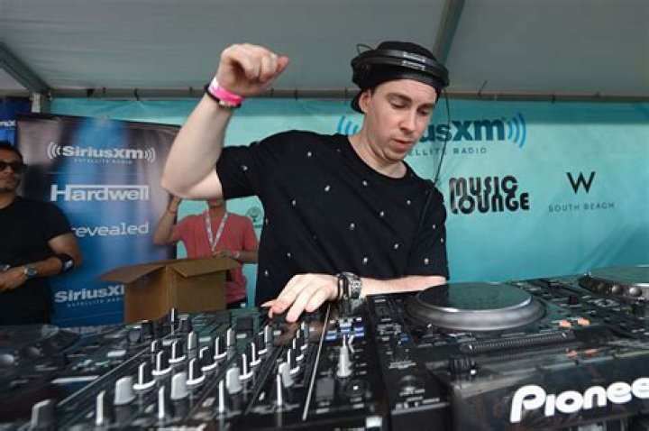 Hardwell Net Worth 2023 DJ Career Home Cars Age Wife