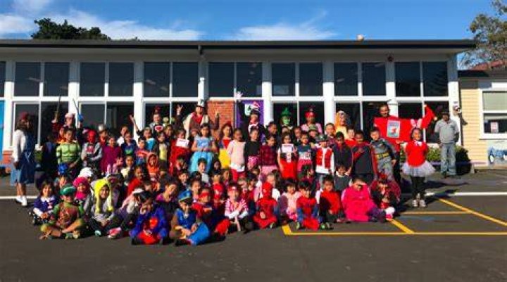 Home Glen Taylor School