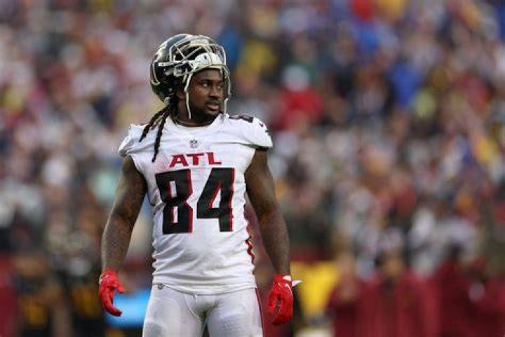 How long is Cordarrelle Patterson out for?