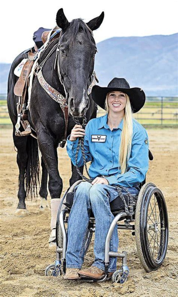 Inspiring Cowgirl Amberley Snyder Cowgirl Magazine Rodeo Horses, Cowgirl And Horse, Horse