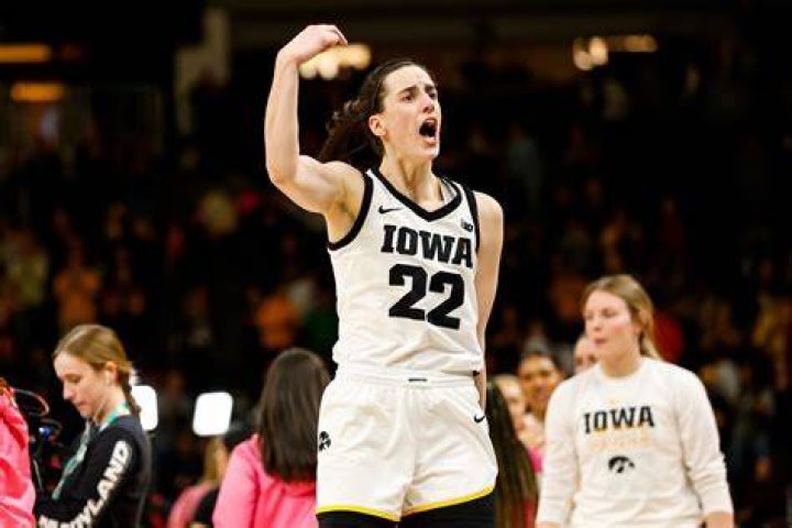 Iowa star Caitlin Clark signs massive NIL deal