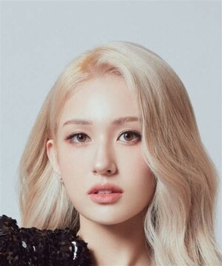 Jeon Somi (I.O.I, Unnies) (Korean Actor/Artist)