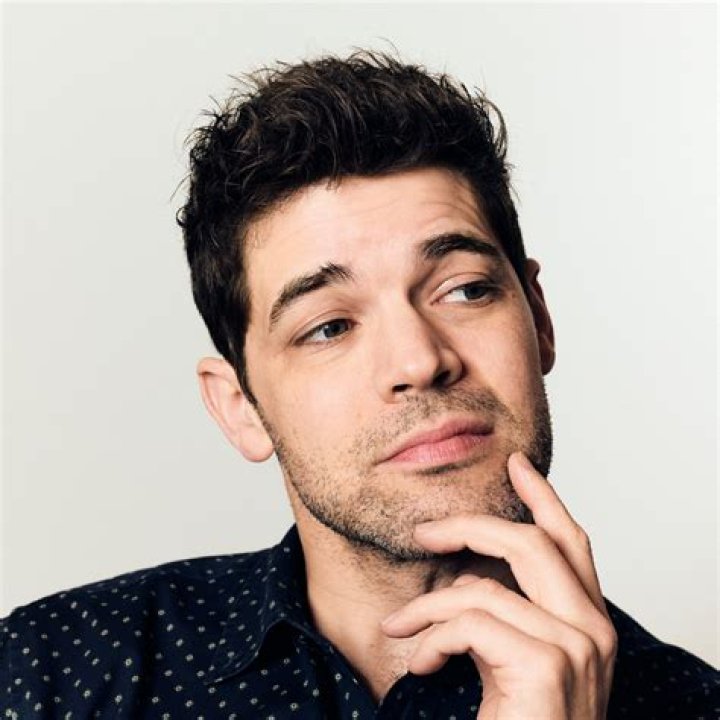 Jeremy Jordan Profile Images — The Movie Database (TMDB)