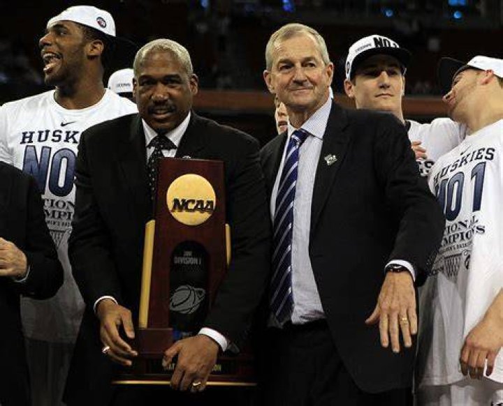 Jim Calhoun, legendary UConn basketball coach, accused of sexual