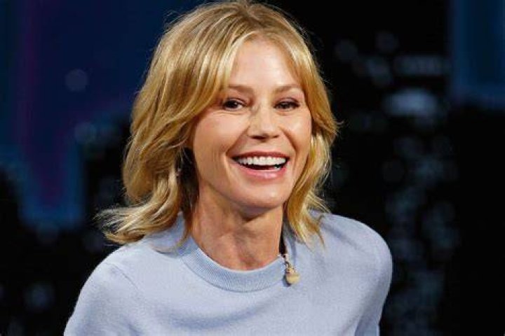 Julie Bowen Height and Weight Celebrity Weight Page 3