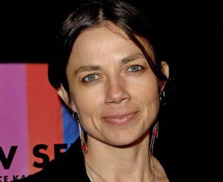 Justine Bateman Net Worth, Bio, Height, Family, Age, Weight, Wiki 2024