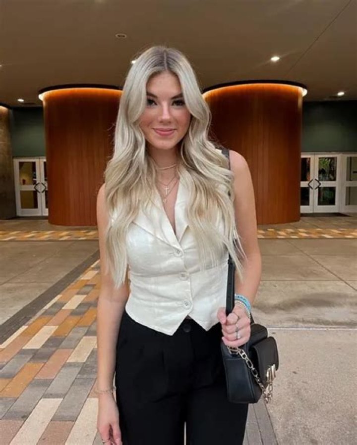 Kate Marie (TikTok Star) Wiki, Age, Husband, Family, Facts & More
