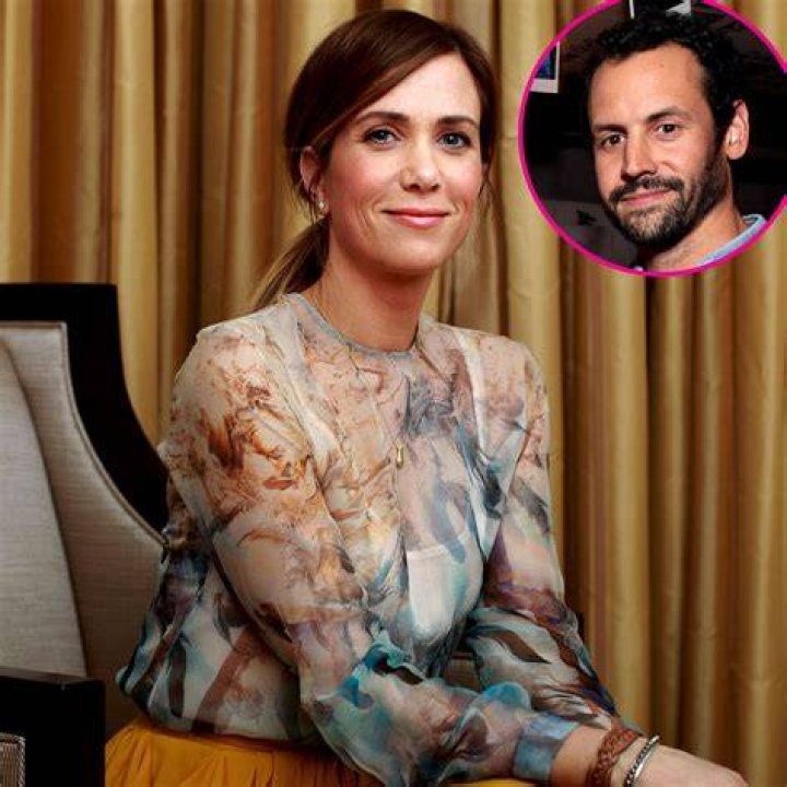 Kristen Wiig and Avi Rothman's dating timeline Dailynationtoday