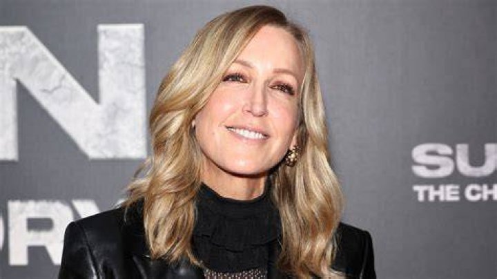 Lara Spencer's Dog Cuddles Her in a New Photo on Instagram See the