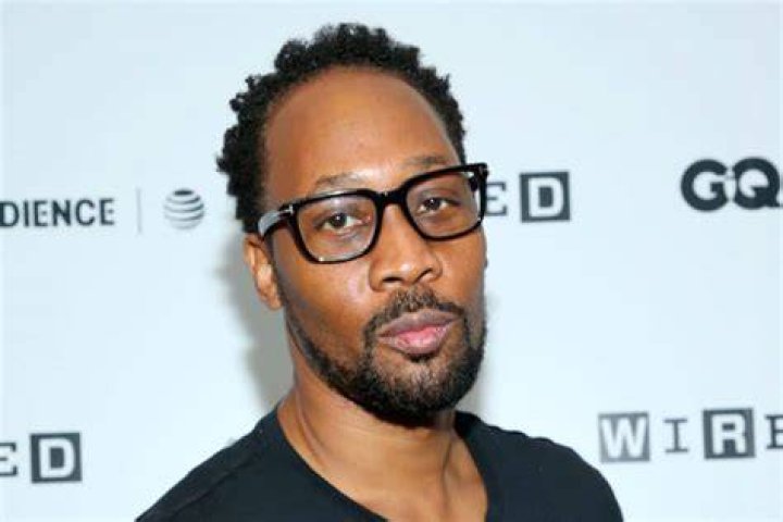 Life of Rapper RZA Bio, Age, Parents, Career, Salary, Networth, Height
