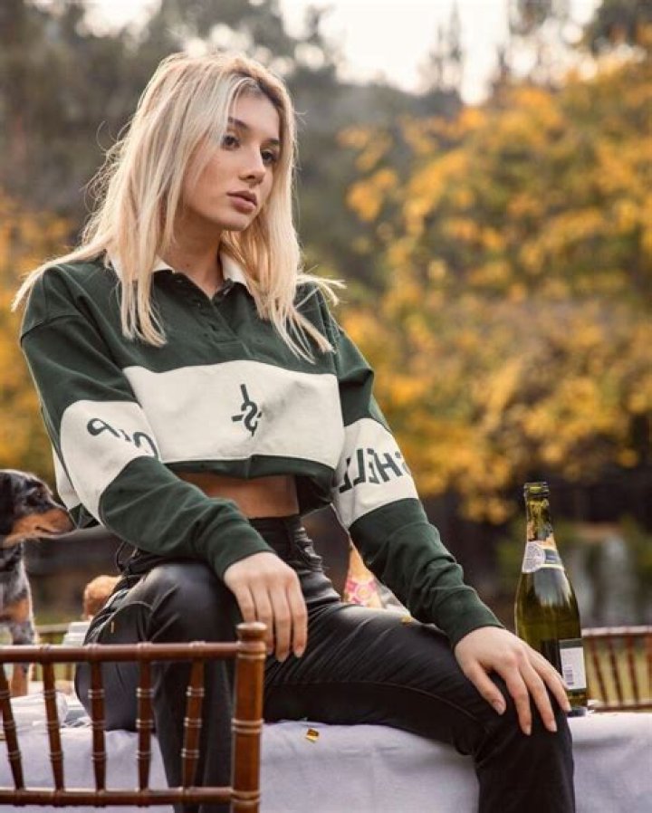 Lina Belfior's Wiki, Net Worth, Husband, Family Background, Hot Photos