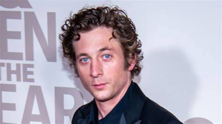 &lsquo;The Bear&rsquo; Star Jeremy Allen White&rsquo;s Wife Has Filed for Divorce After 3