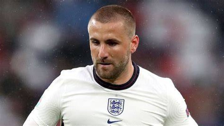 Luke Shaw Roberto Carlos says England leftback has 'everything to get to the top' Football