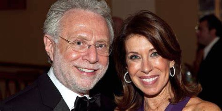 Lynn Greenfield Has Been Married to Her Husband since 1973 More about Wolf Blitzer’s Wife