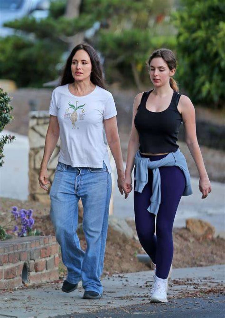 Madeleine Stowe Braless The Fappening Leaked Photos 20152023