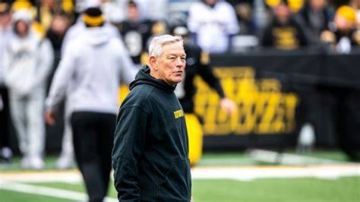 Mary Ferentz coach Kirk Ferentz' Wife (Bio, Wiki, pics)