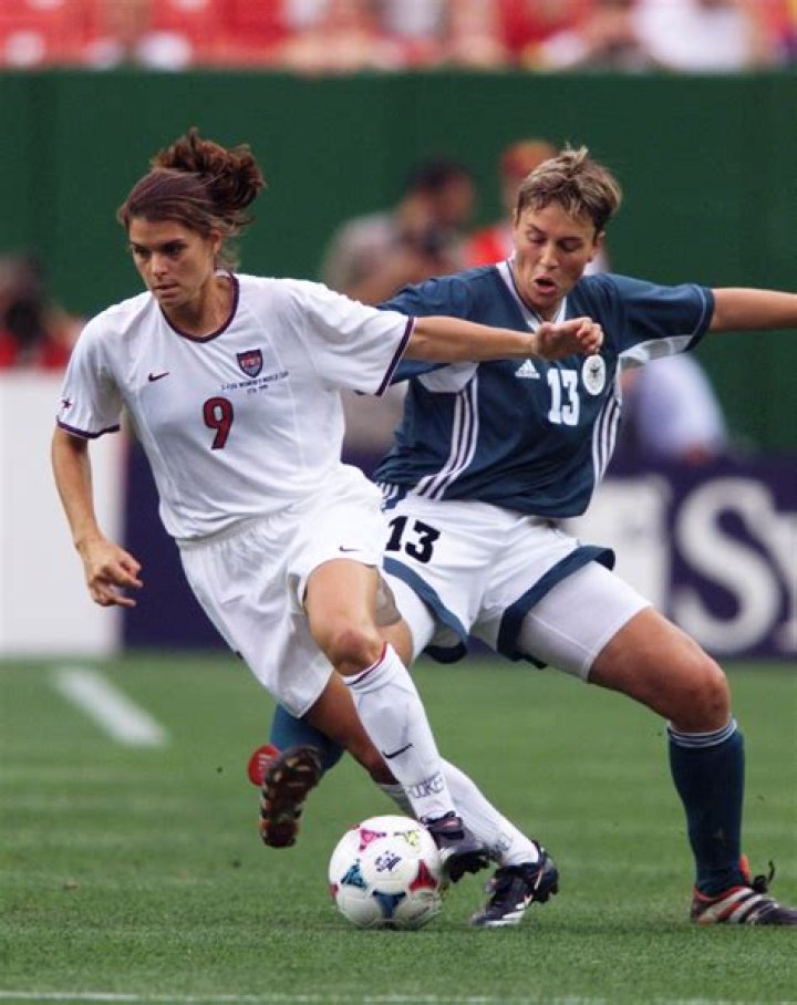 Mia Hamm sees great promise for fledgling NWSL