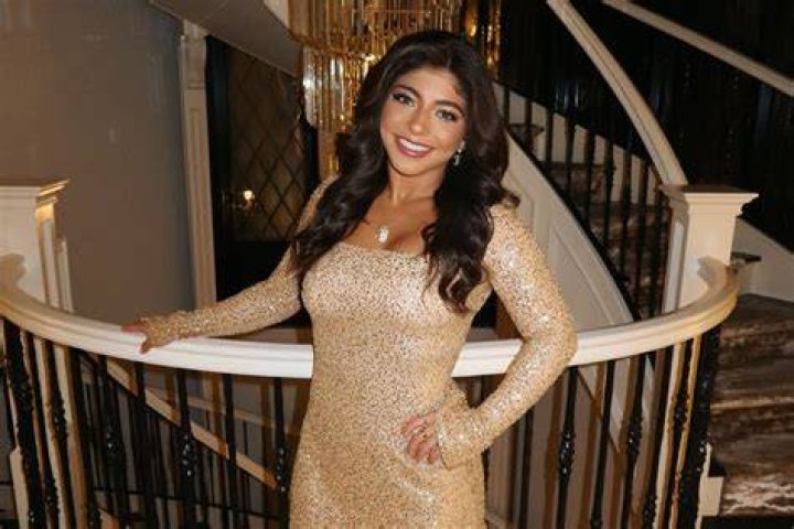 Milania Giudice's 14th Birthday Orange Crop Top, Teresa Daughter The