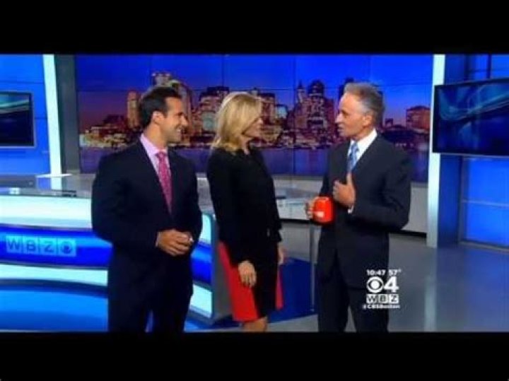 News Meteorologist Barry Burbank Holds His Cup Upside Down On The Air