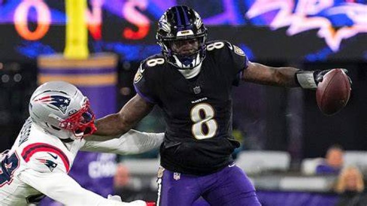 Patriots Host Lamar Jackson On Top 30 Visit