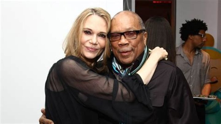 Peggy Lipton, Quincy Jones Ex and Rashida Jones' Mom, Dies at 72