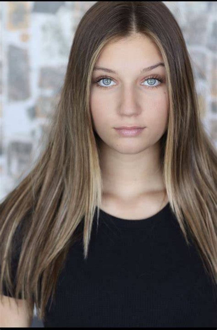 Picture of Madison Lewis