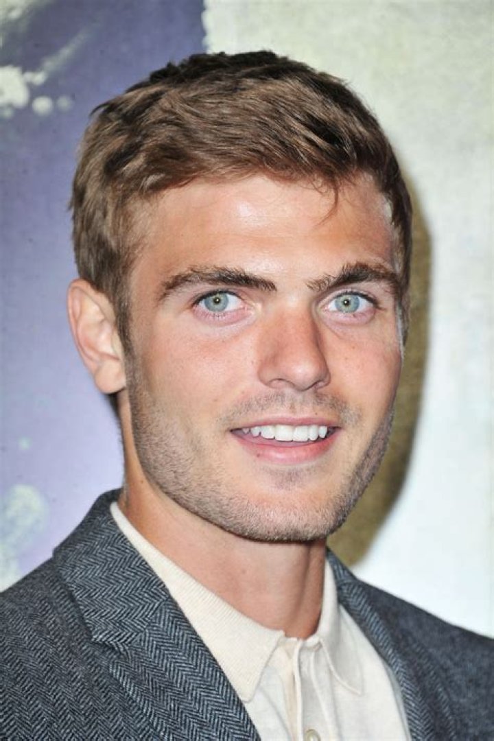 Poze Alex Roe Actor Poza 6 din 13 CineMagia.ro
